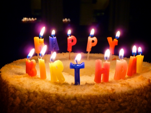 십대 생일을 축하하는 방법?