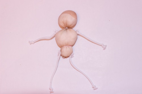 즉석 자료로 만든 인형 인형
