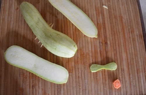 자기 손으로 채소에서 공예