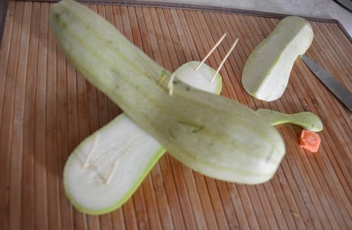 자기 손으로 채소에서 공예