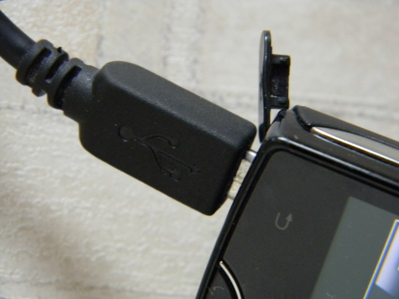 전화에 USB 케이블