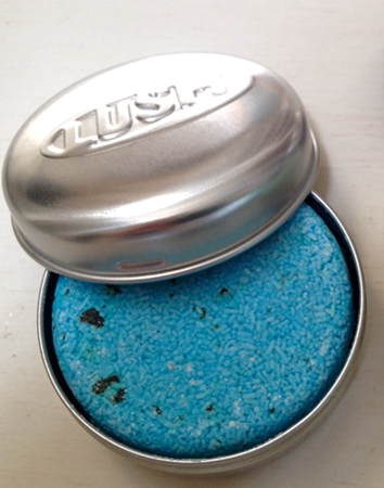 고체 샴푸 Lush : 구성, 리뷰