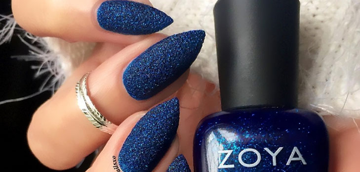 Zoya Enchanted 와니스와 함께하는 가장 좋은 새해 네일 아트