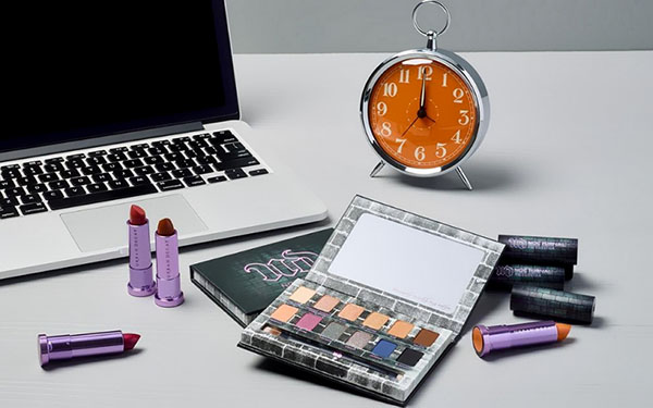 불필요한 것 : 보편적 인 메이크업 컬렉션 Urban Decay Nocturnal 2017