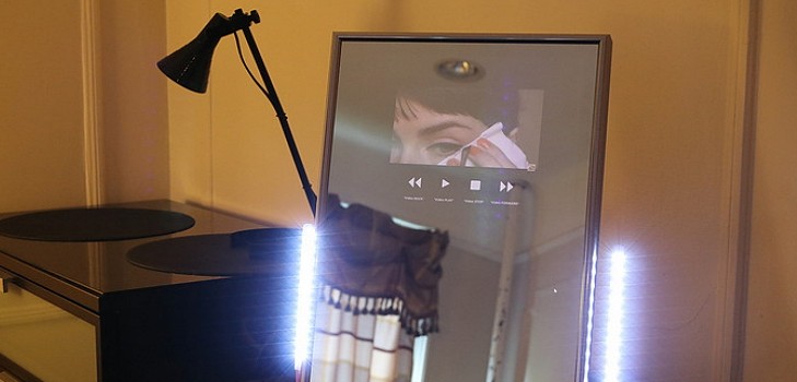 반사 이상 : 똑똑한 거울 Perseus Mirrors