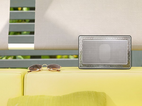 스타일과 기술의 조화 : 칼럼 Bowers & Wilkins T7 Gold Edition