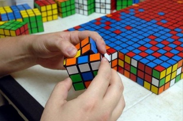 Rubik의 큐브를 추가하는 방법; 루빅 큐브 3x3, 어셈블리 다이어그램 수집