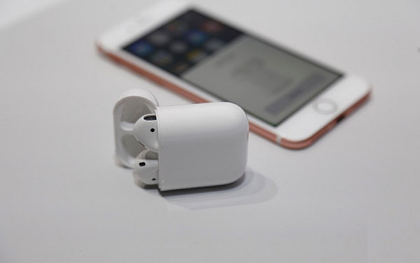 국경없는 소리 : Apple AirPods 무선 헤드폰