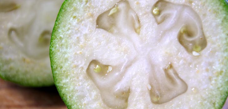 Feijoa와 설탕, 사진과 함께 최고의 요리법