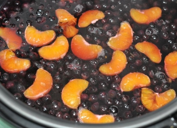 초코 베리 ashberry에서 설탕에 절인 과일