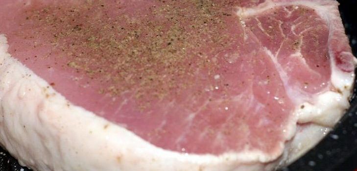 오븐에서 고기 : 사진, 팁 및 트릭이있는 요리법