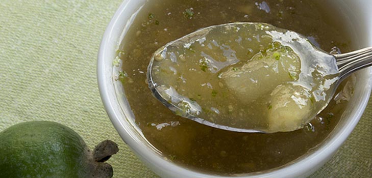 요리없이 feijoa에서 잼, 사진이있는 라이브 잼의 제조법