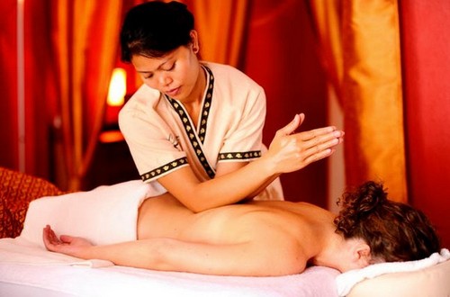 크라운 타이 스파 (CROWN THAI SPA)의 태국 마사지 - 행복의 손길
